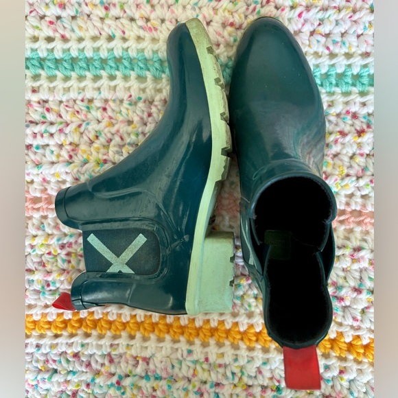 Cougar - Women’s Low Rubber Heeled Water Resistant Rain Boot - Size 8 - Picture 3 of 6